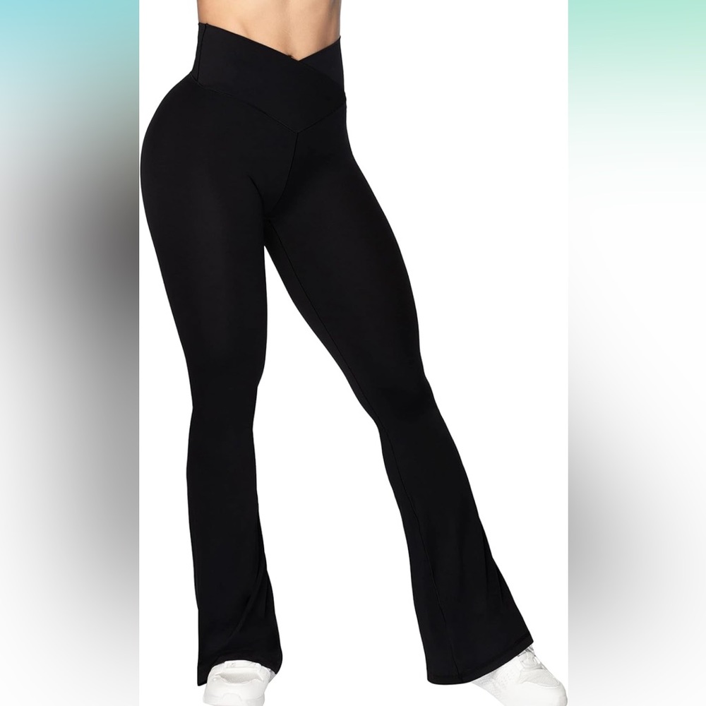 Sunzel Flare Leggings, size small. Brand new.